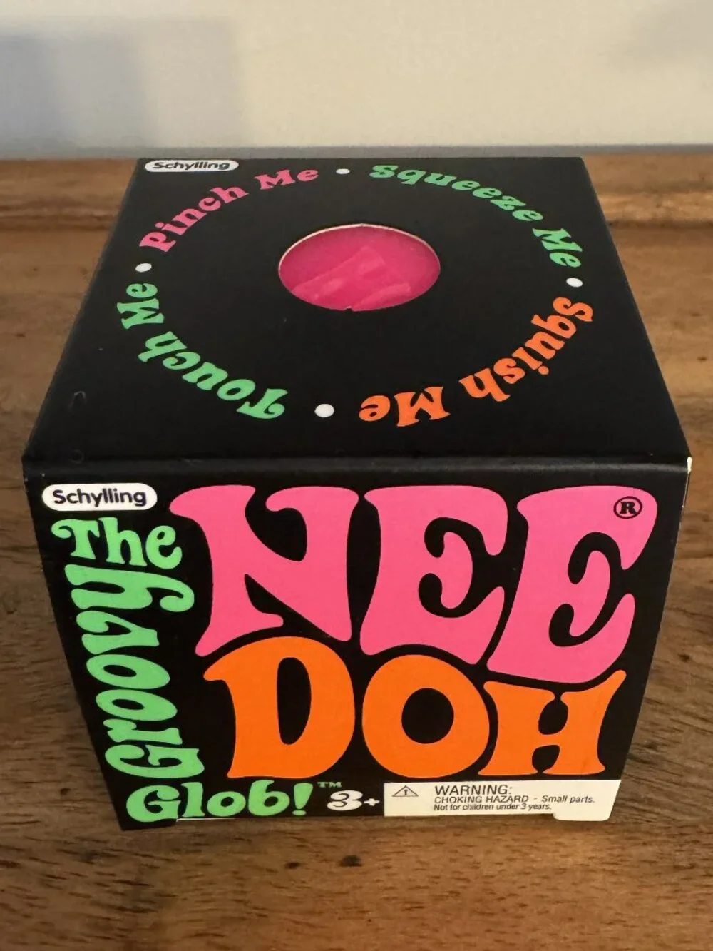 NeeDoh Groovy Glob - Pink ... Squishy Toy